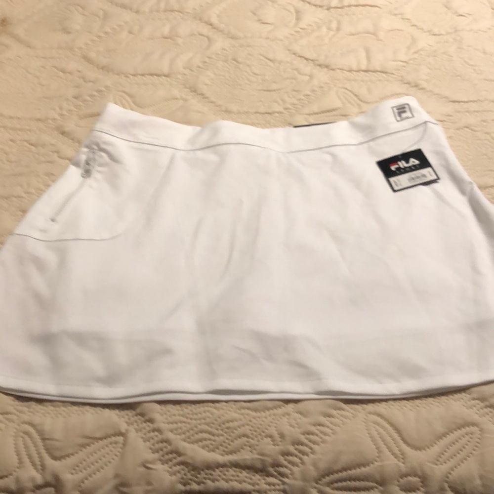 Fila skort.  Clean white.